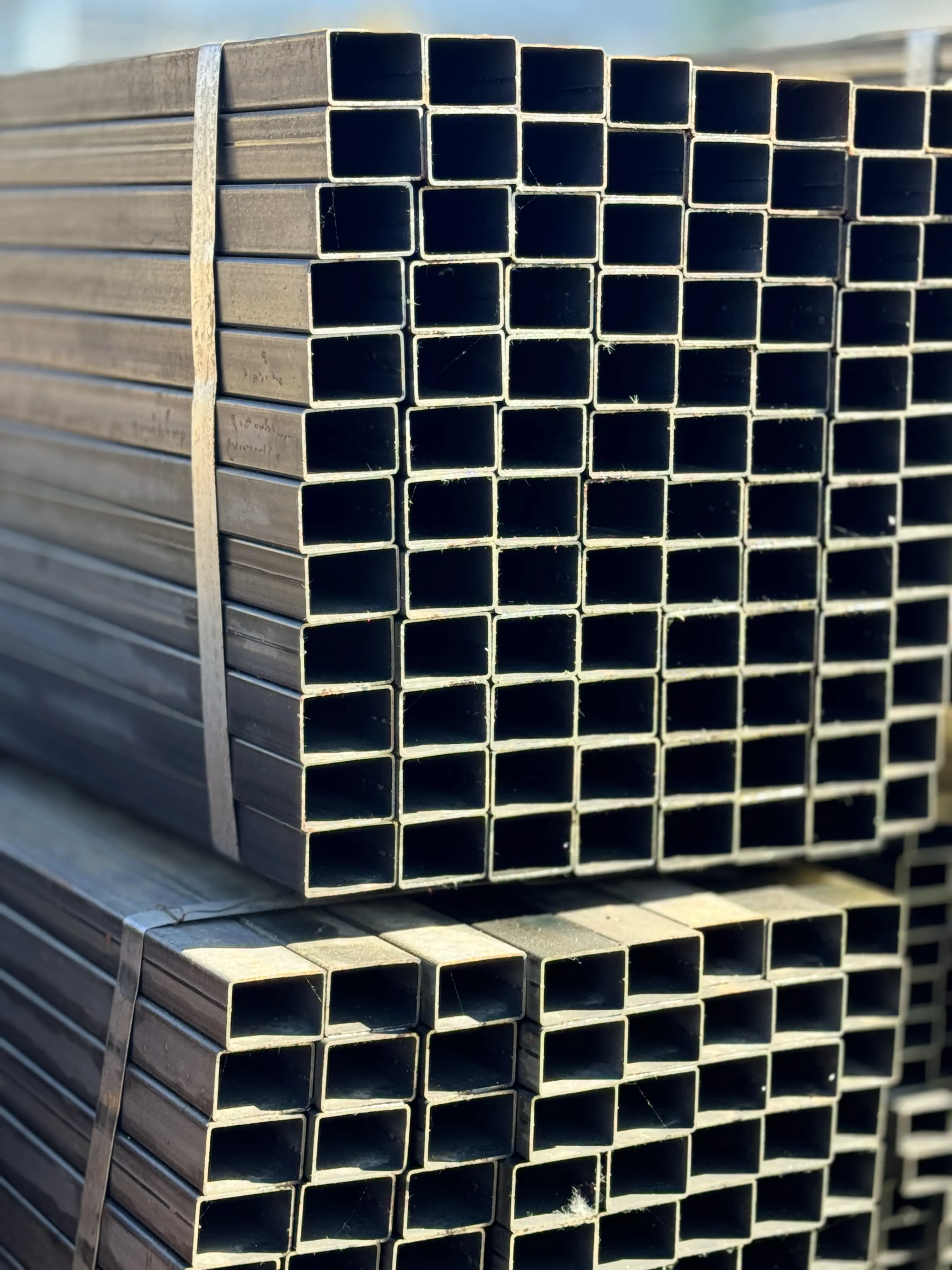 Профільна труба на складі SteelStream — липень 2025